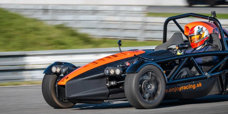 Divoká jízda po Masarykově okruhu v Brně: Ariel atom nebo Formule F4, řízení i spolujízda
