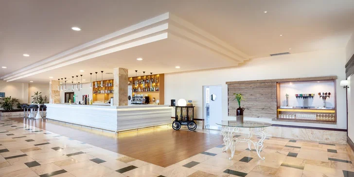 Fuerteventura vč. letenky: 4* Hotel Occidental Jandía Mar, aquapark, pláž 400 m, all inclusive