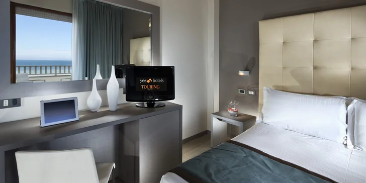 Dovolená v Itálii: hotel v Rimini s polopenzí a vnitřním bazénem