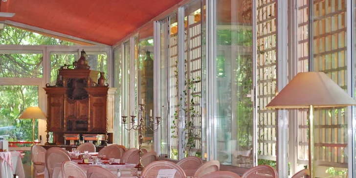 Relax v italském lázeňském městě Montegrotto Terme: 4* hotel s termálními bazény, saunou i polopenzí