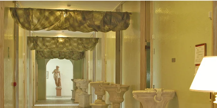 Relax v italském lázeňském městě Montegrotto Terme: 4* hotel s termálními bazény, saunou i polopenzí