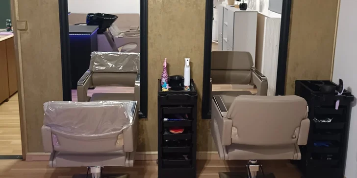 Zesvětlovací techniky dle výběru: balayage, foilayage nebo ombre