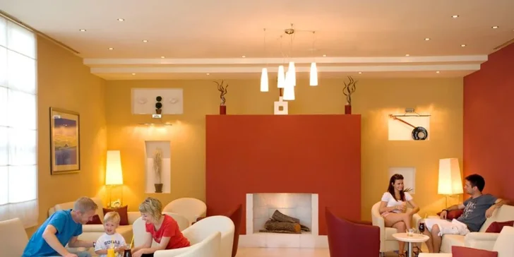 Rodinná dovolená s plnou penzí na Istrii: 3* hotel blízko pláže, dva bazény