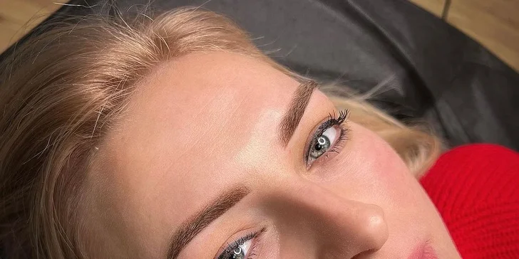 Permanentní make-up: dolní či horní linky, rty i obočí pudrovou metodou