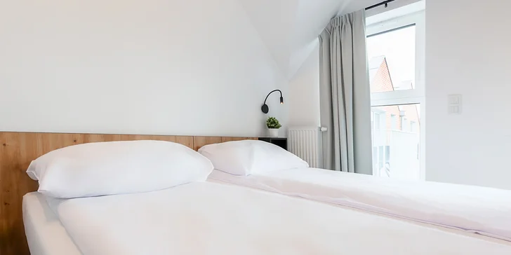 Nové apartmány u Kolobřehu: pláž pár kroků, wellness a možnost jídla