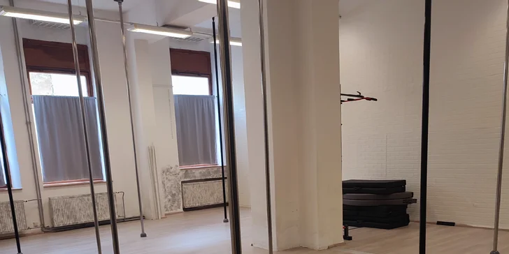 10 vstupů do tělocvičny pro ženy: lekce pro štíhlý pas, pilates, kruháč i posilovna