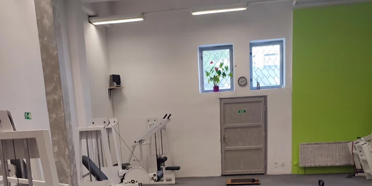 10 vstupů do tělocvičny pro ženy: lekce pro štíhlý pas, pilates, kruháč i posilovna