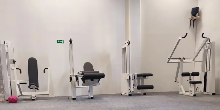 10 vstupů do tělocvičny pro ženy: lekce pro štíhlý pas, pilates, kruháč i posilovna
