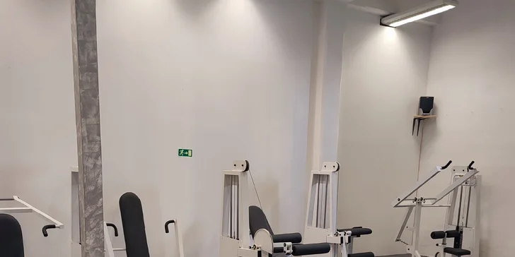 10 vstupů do tělocvičny pro ženy: lekce pro štíhlý pas, pilates, kruháč i posilovna