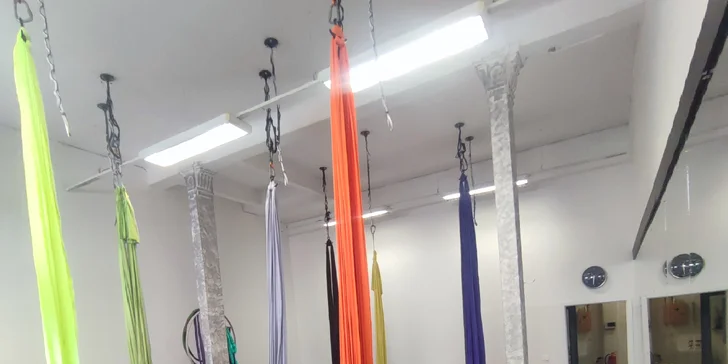 10 vstupů do tělocvičny pro ženy: lekce pro štíhlý pas, pilates, kruháč i posilovna
