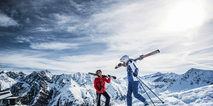 Zimní pobyt v tyrolských Alpách: polopenze, neomezený wellness, skiareál 3 km od hotelu