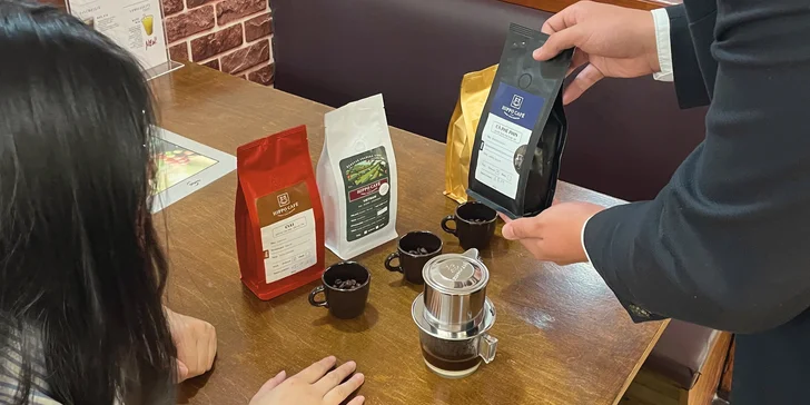 Degustace 4 druhů vietnamské kávy pro dva: výběrová káva z rodinné pražírny
