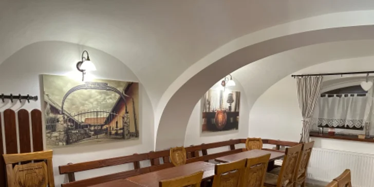 Privátní pivní lázně pro 1 nebo 2 osoby: koupel, sauna, neomezené pití piva i možnost občerstvení