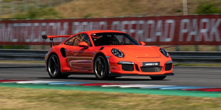 Jízda v Porsche GT3 RS na závodních okruzích