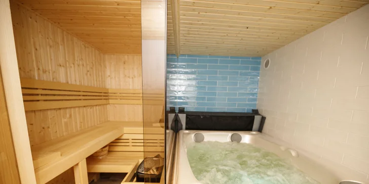 Historický penzion v Rožmberku: přímo u řeky, možnost snídaně i s vínem a privátní wellness
