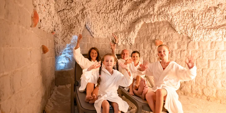 Dovolená u Baltu: 5* hotel se soukromou pláží, polopenze i neomezený vstup do termálního wellness