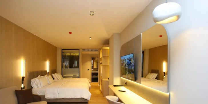 Luxusní pobyt v Albánii: 5* Hotel Regina Palm Resort, all inclusive i oblázková pláž 20 m od hotelu