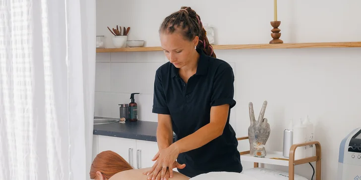 90–120min. relaxační tělový rituál: peeling, maska, masáž zad a odpočinek v relaxační místnosti