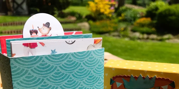 Individuální tvořivé kurzy: minialbum, pop-up z papíru, přáníčko, dekorování textilu nebo šperky z korálků