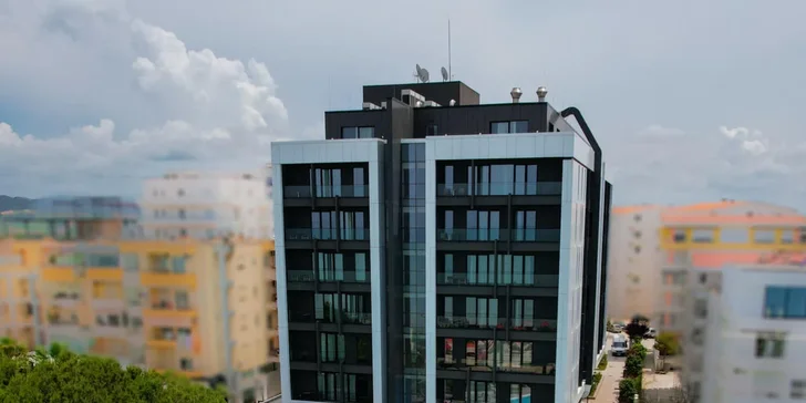 Letecky do Albánie: 4* Hotel Supreme přímo u Jadranu, all inclusive