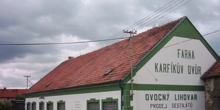 Jak se vyrábí pálenka: exkurze do rodinného lihovaru až pro 4 osoby, ochutnávka i dárek