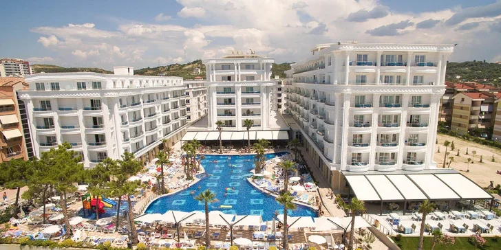 Letecký zájezd do Albánie: Hotel Grand Blue Fafa***** s all inclusive, u pláže, dětský klub Čedog