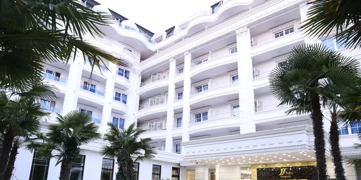 Letecký zájezd do Albánie: Hotel Grand Blue Fafa***** s all inclusive, u pláže, dětský klub Čedog