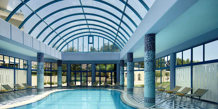 Dovolená na Rhodosu: letenka, all inclusive, šest bazénů, moře u hotelu i pestrý animační program