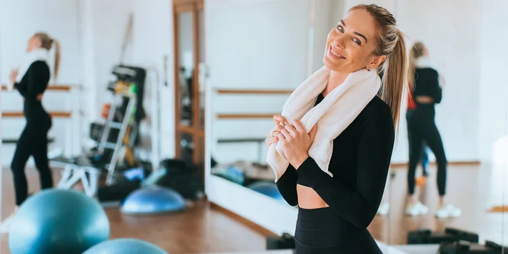 10 vstupů do tělocvičny pro ženy: lekce pro štíhlý pas, pilates, kruháč i posilovna