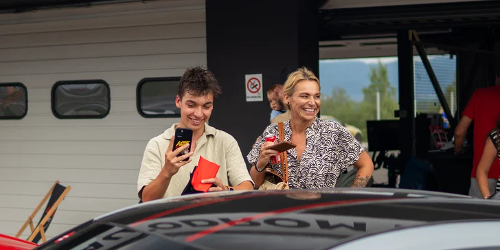 Nezapomenutelný zážitek v limitované edici BMW M4 CSL na závodním okruhu