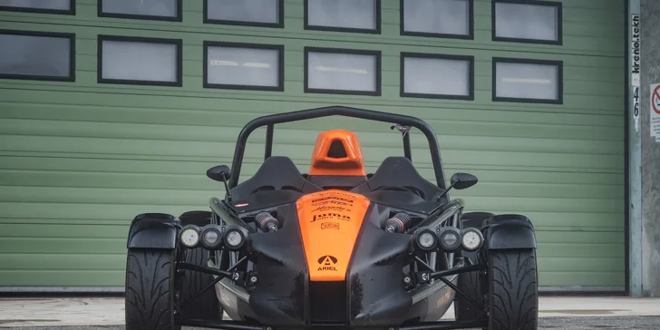 Divoká jízda po Masarykově okruhu v Brně: Ariel atom nebo Formule F4, řízení i spolujízda