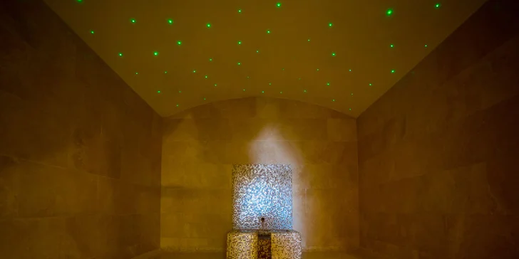 Relax v italském lázeňském městě Montegrotto Terme: 4* hotel s termálními bazény, saunou i polopenzí