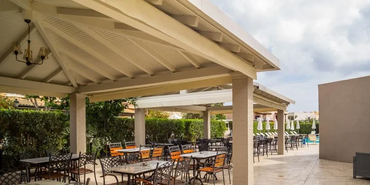 Dovolená na ostrově Korfu: 4* hotel Gemini, all inclusive, bazén i letenky