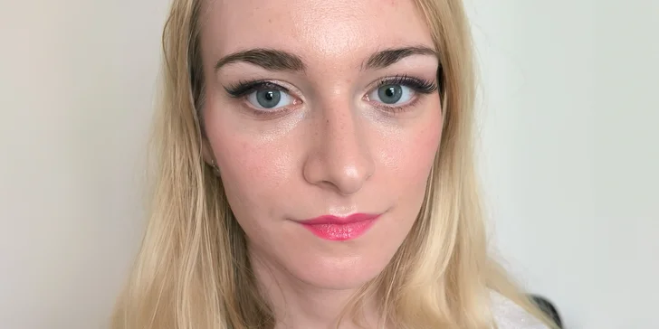 Tipy a triky v nanášení make-upu: individuální kurz líčení pro 1 i 2 osoby