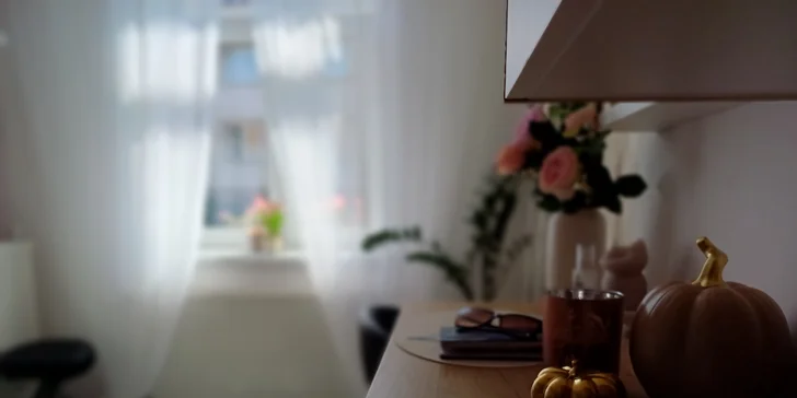 Kukadla jako filmová hvězda: laminace obočí i prodloužení řas metodou řasa na řasu