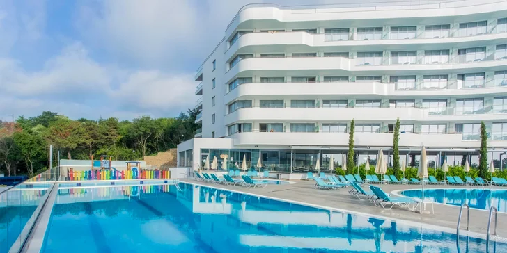 4* dovolená v Bulharsku: hotel Astoria Mare ve Zlatých Píscích s all inclusive letecky či autem