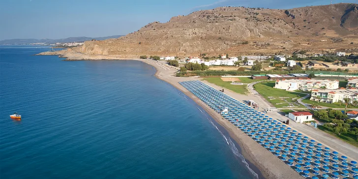 Dovolená na Rhodosu: letenka, all inclusive, šest bazénů, moře u hotelu i pestrý animační program