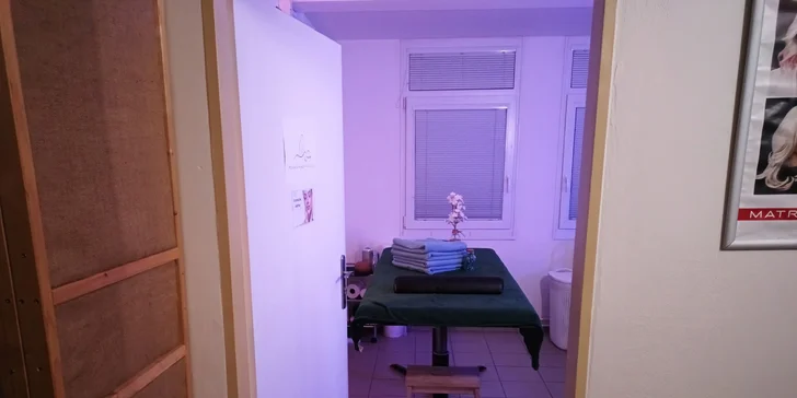50 minut olejové relaxační nebo rekondiční masáže dle výběru