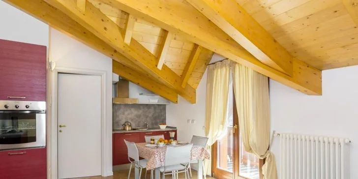 Týden v Dolomitech: lyžařská oblast Madonna di Campiglio-Pinzolo, apartmán pro 2-4 osoby, sauna