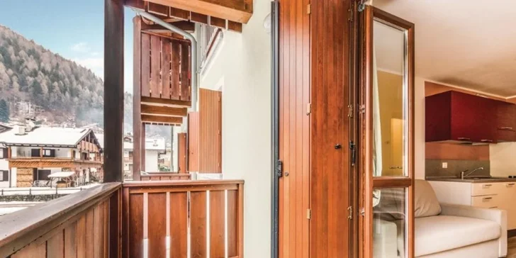 Týden v Dolomitech: lyžařská oblast Madonna di Campiglio-Pinzolo, apartmán pro 2-4 osoby, sauna