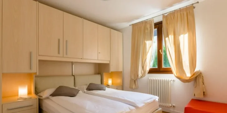 Týden v Dolomitech: lyžařská oblast Madonna di Campiglio-Pinzolo, apartmán pro 2-4 osoby, sauna