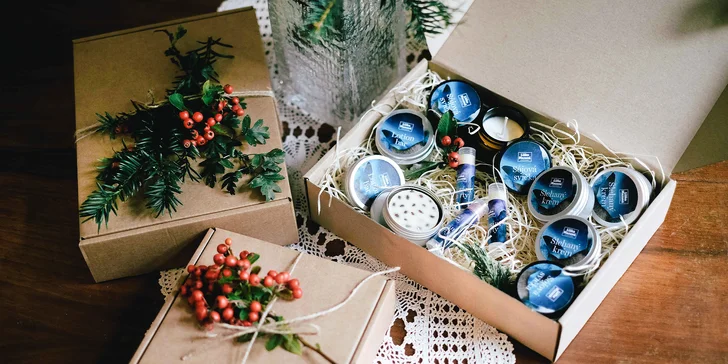 Kurz výroby 12 vánočních dárků: sójové svíčky, balzámy na rty i tělový krém, 1-2 osoby