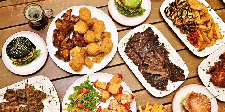 500–2 000 Kč na cokoliv v restauraci Flames Fusion: burgery, masové dobroty, saláty i pití