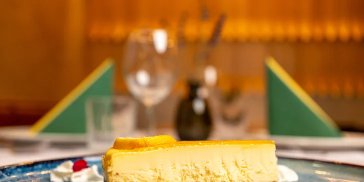 Pětichodové pivní menu s vepřovou panenkou i relax v pivních lázních pro 2 osoby