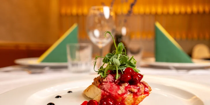 Pětichodové pivní menu s vepřovou panenkou i relax v pivních lázních pro 2 osoby