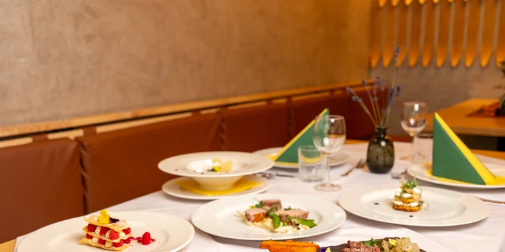 Pětichodové menu s panenkou a rump steakem i relaxace ve wellness pro 2 osoby