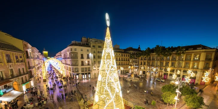 Adventní Malaga letecky: 3 noci se snídaní v hotelu u moře, výlety do Alhambry a Mijas