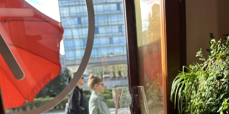 Otevřené vouchery do turecké kavárny Cafe7 na jídlo i pití: 300-1000 Kč