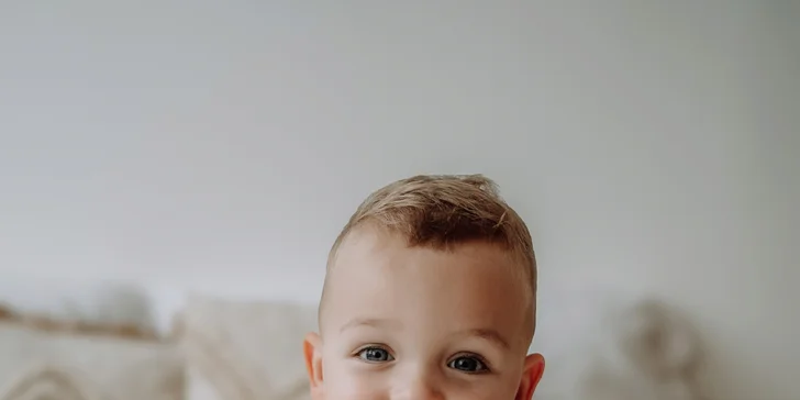 Focení v ateliéru pro páry či rodinu: 20 až 40 upravených snímků
