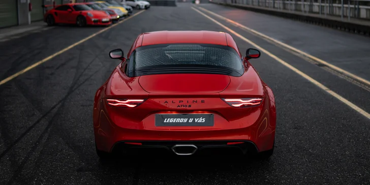 Řízení i spolujízda v Alpine A110 S na závodním okruhu